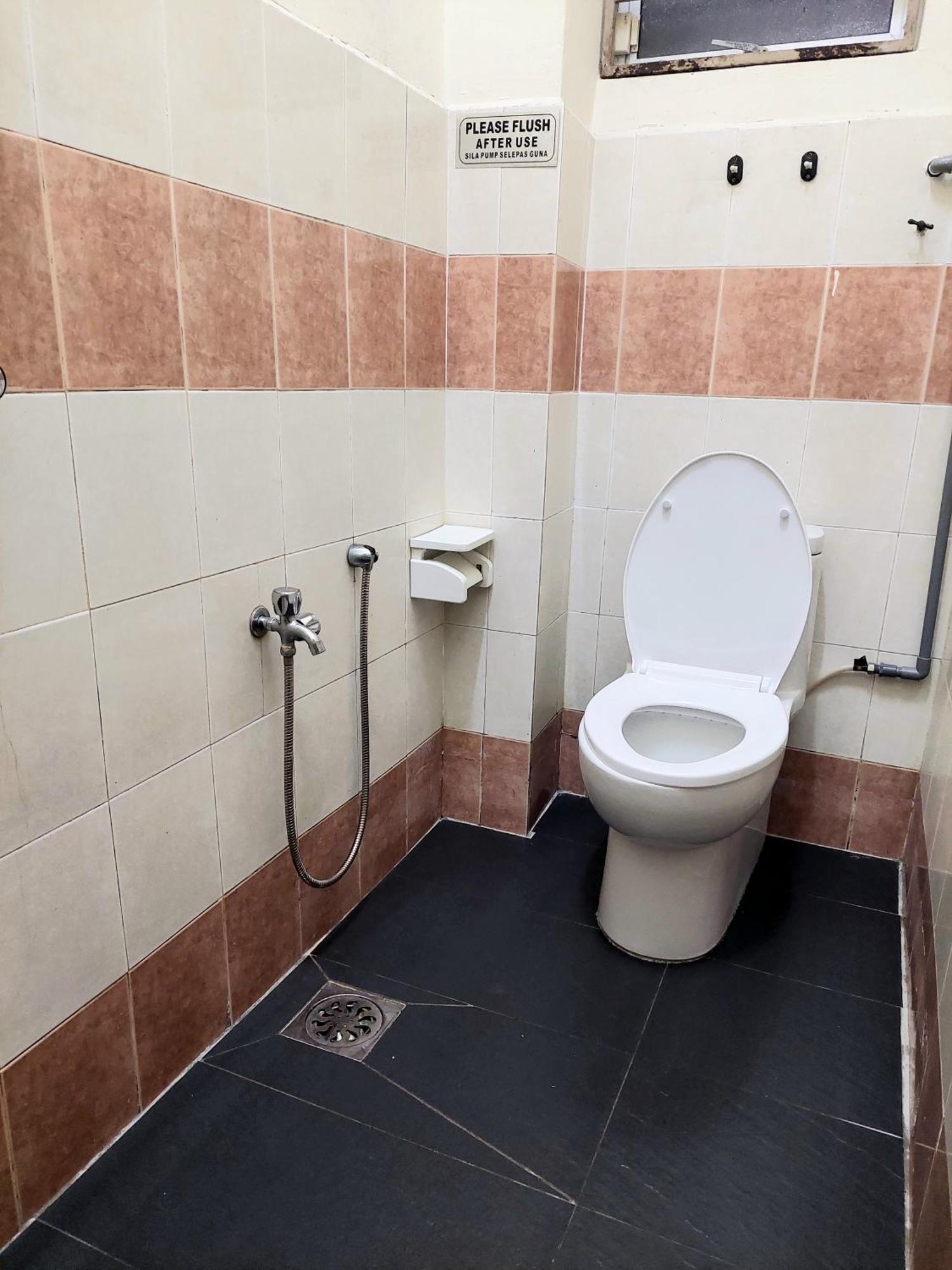 E&A Homestay Klia/ Sepang/ Nilai Εξωτερικό φωτογραφία